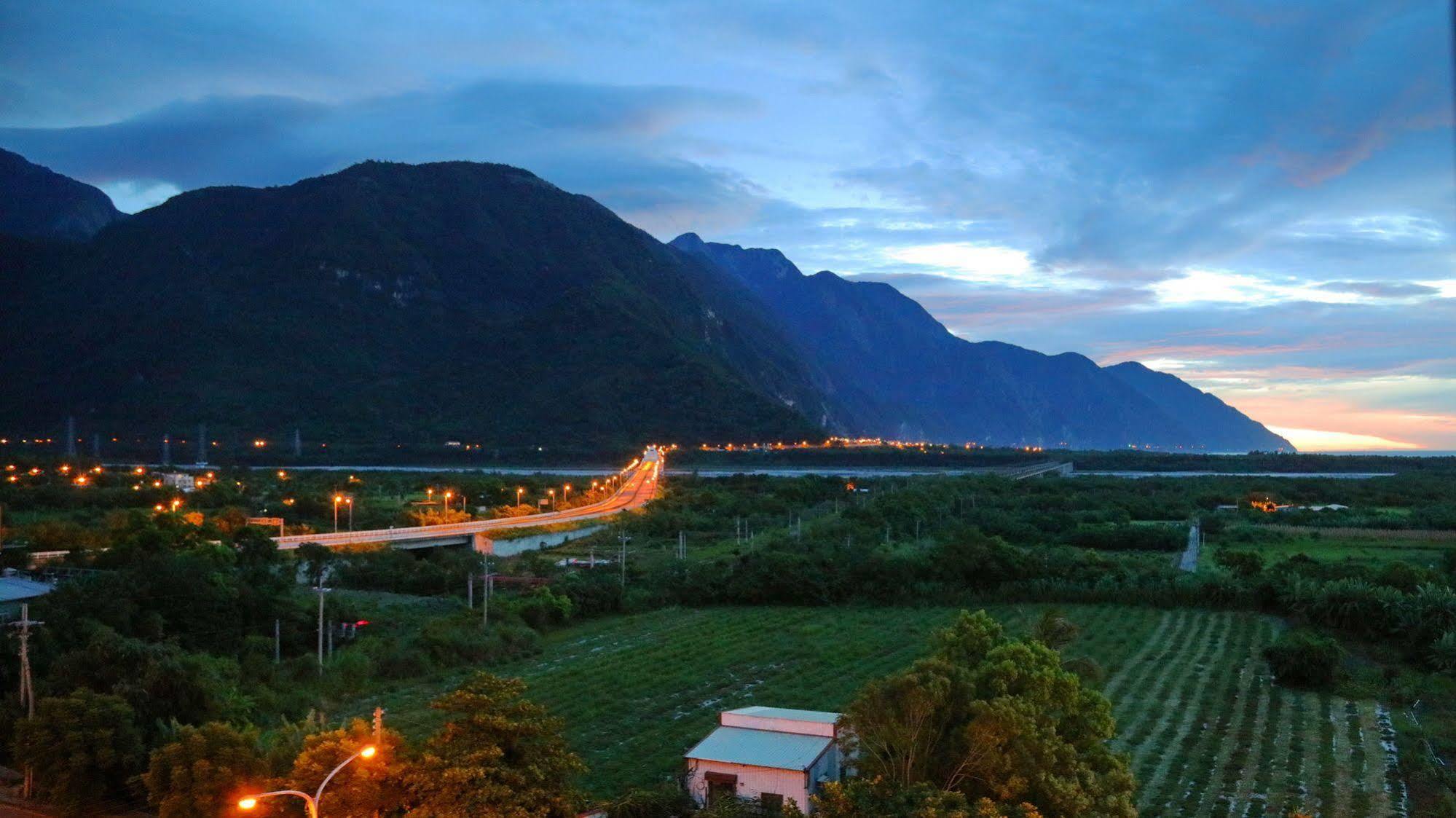 Taroko Liiko Hotels Xincheng Township Exterior photo